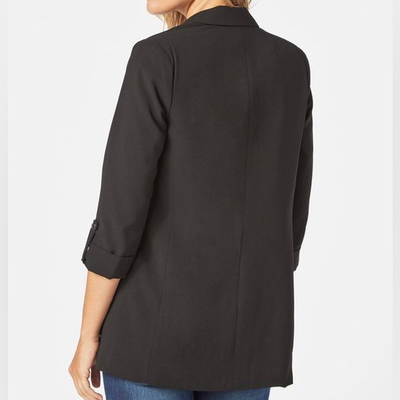 JustFab Sleeve Tab Crepe Blazer - Picture 7 of 7